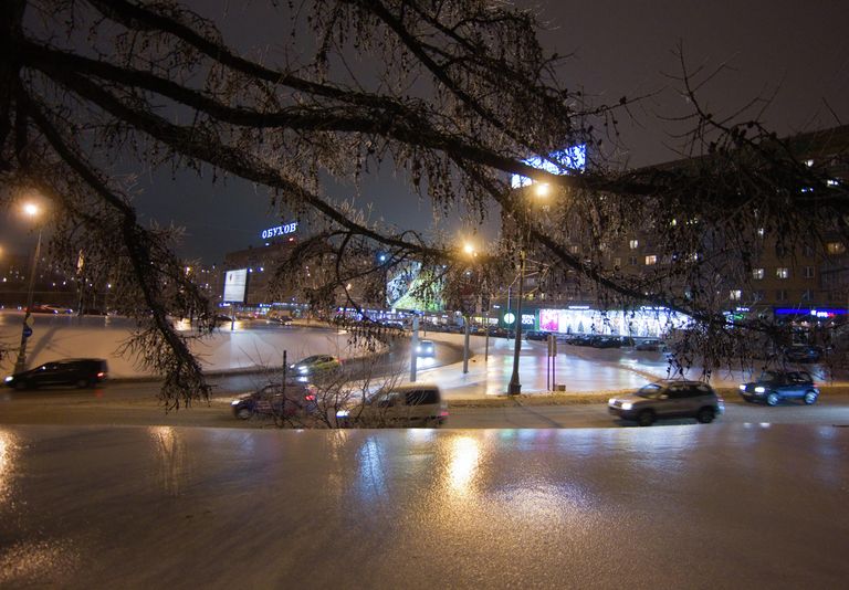 Последствия ледяного дождя в Москве Последствия ледяного дождя в Москве