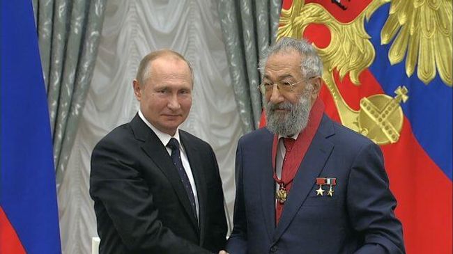 Владимир Путин Артуру Чилингарову: Надо присматриваться начинать Владимир Путин Артуру Чилингарову: Надо присматриваться начинать