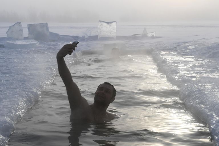 Купание в проруби