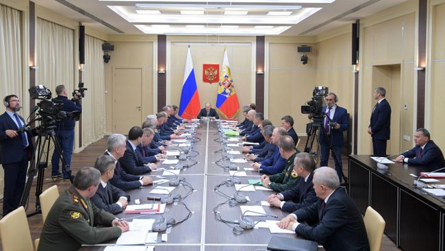 Президент России Владимир Путин проводит заседание Совбеза РФ Президент России Владимир Путин проводит заседание Совбеза РФ