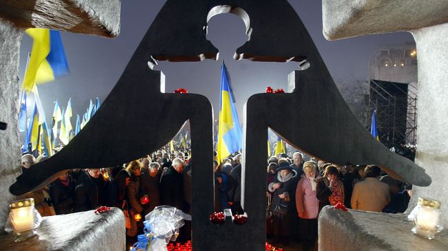 Мемориал памяти жертв голодомора 1932-1933 годов в Киеве Мемориал памяти жертв голодомора 1932-1933 годов в Киеве