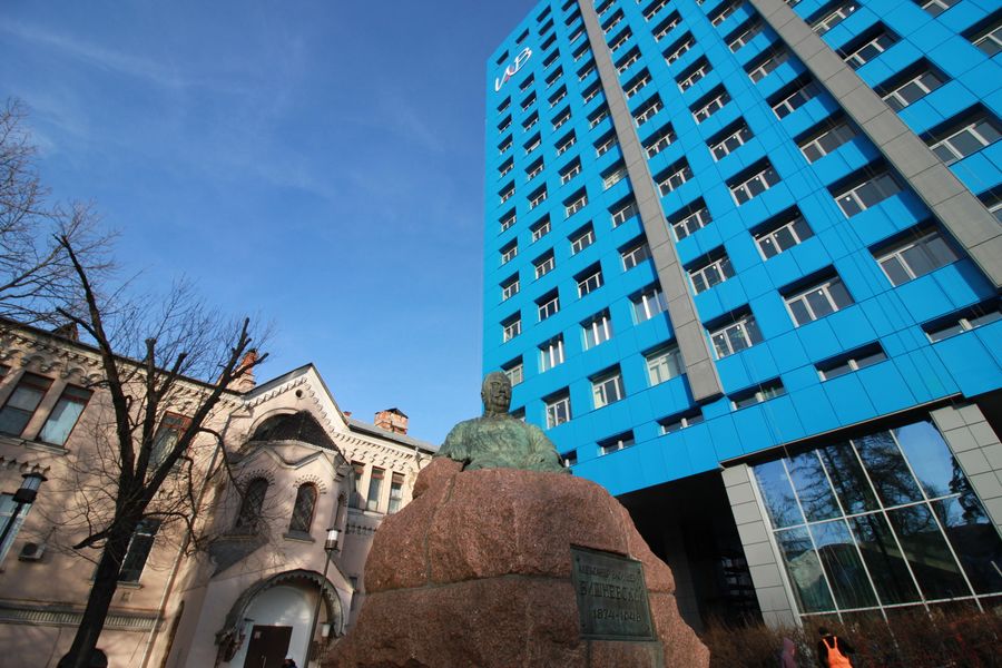 Здание НМИЦ хирургии имени А. В. Вишневского