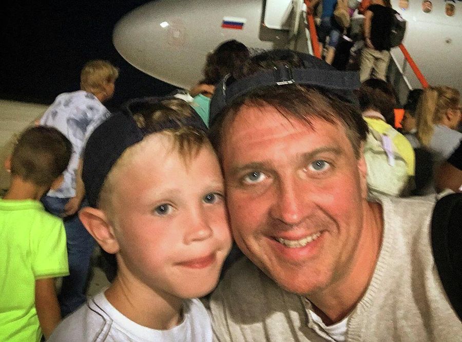 Денис со старшим сыном Иваном Денис со старшим сыном Иваном