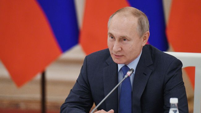 Президент России Владимир Путин проводит в Нальчике заседание Совета при президенте по межнациональным отношениям