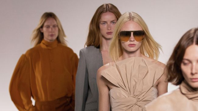 Показ коллекции Givenchy