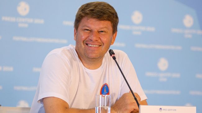 Спортивный комментатор Дмитрий Губерниев Спортивный комментатор Дмитрий Губерниев