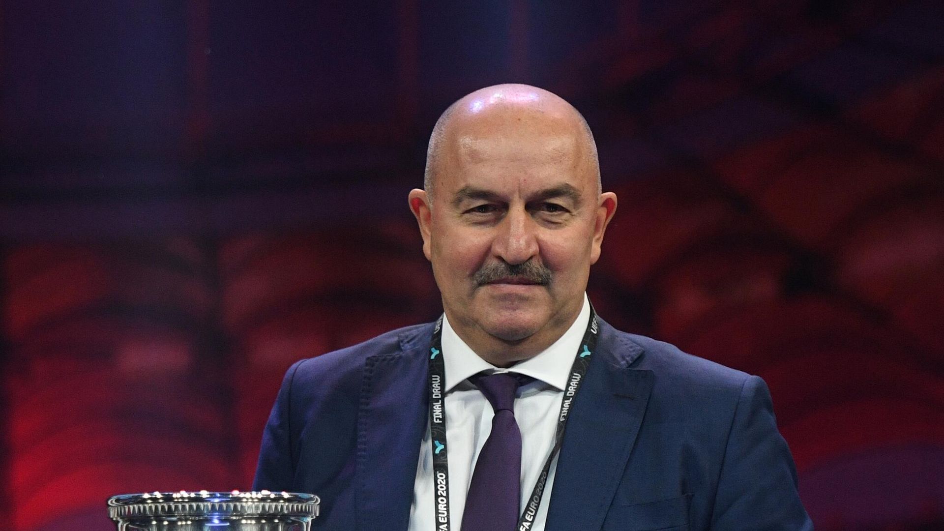 Главный тренер сборной России Станислав Черчесов Главный тренер сборной России Станислав Черчесов - РИА Новости, 1920, 13.07.2021