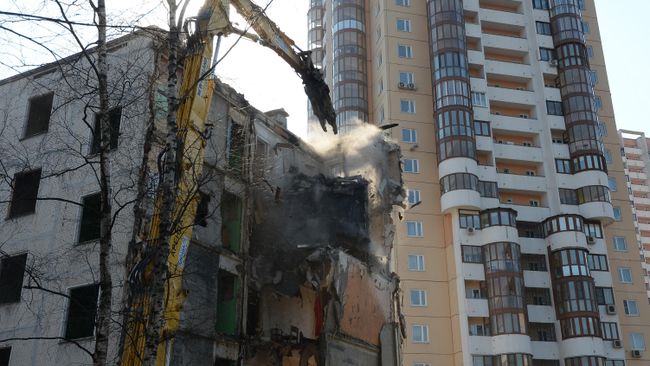 Снос ветхого жилого дома