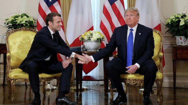 Президент США Дональд Трамп и президент Франции Эммануэль Макрон на саммите НАТО в Лондоне Президент США Дональд Трамп и президент Франции Эммануэль Макрон на саммите НАТО в Лондоне