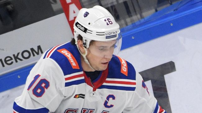 Игрок ХК СКА Сергей Плотников Игрок ХК СКА Сергей Плотников