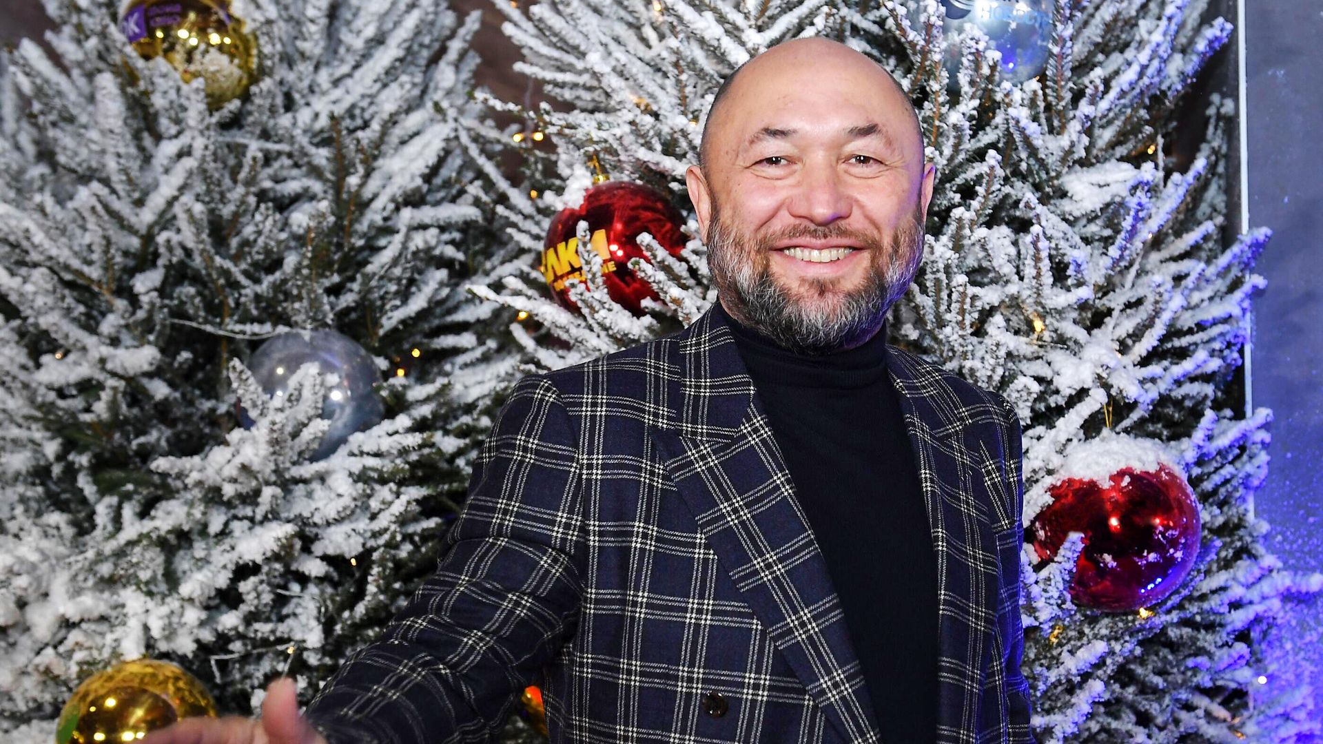 Режиссер и продюсер Тимур Бекмамбетов на премьере заключительной части новогоднего альманаха Елки последние Режиссер и продюсер Тимур Бекмамбетов на премьере заключительной части новогоднего альманаха Елки последние - РИА Новости, 1920, 05.12.2019