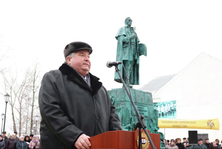 Торжественное открытие памятника непобедимому адмиралу, святому праведному воину Федору Ушакову в городе Темников Торжественное открытие памятника непобедимому адмиралу, святому праведному воину Федору Ушакову в городе Темников