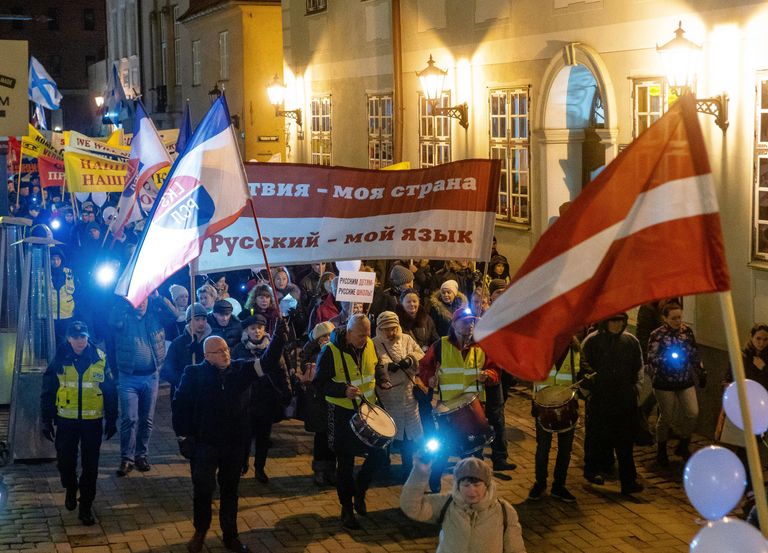 Акция в Риге в защиту образования на русском языке Акция в Риге в защиту образования на русском языке