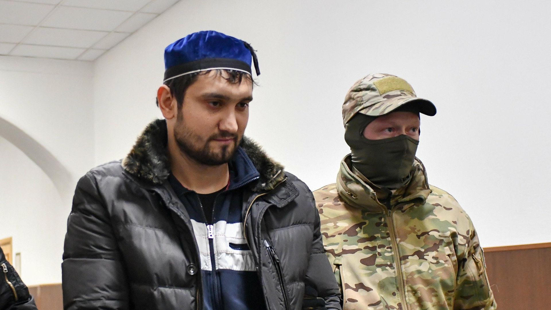 Подозреваемый Алихан Белхароев в Басманном районном суде во время избрания меры пресечения по уголовному делу об убийстве в Москве начальника Центра по борьбе с экстремизмом (ЦПЭ) МВД по Ингушетии Ибрагима Эльджаркиева и его брата нейрохирурга Ахмеда Эльджаркиева - РИА Новости, 1920, 30.11.2020