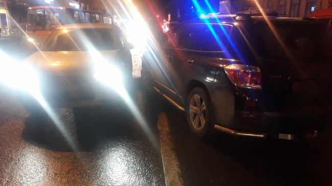ДТП с пешеходами в Нижнем Новгороде на улице Горького. 7 декабря 2019 ДТП с пешеходами в Нижнем Новгороде на улице Горького. 7 декабря 2019
