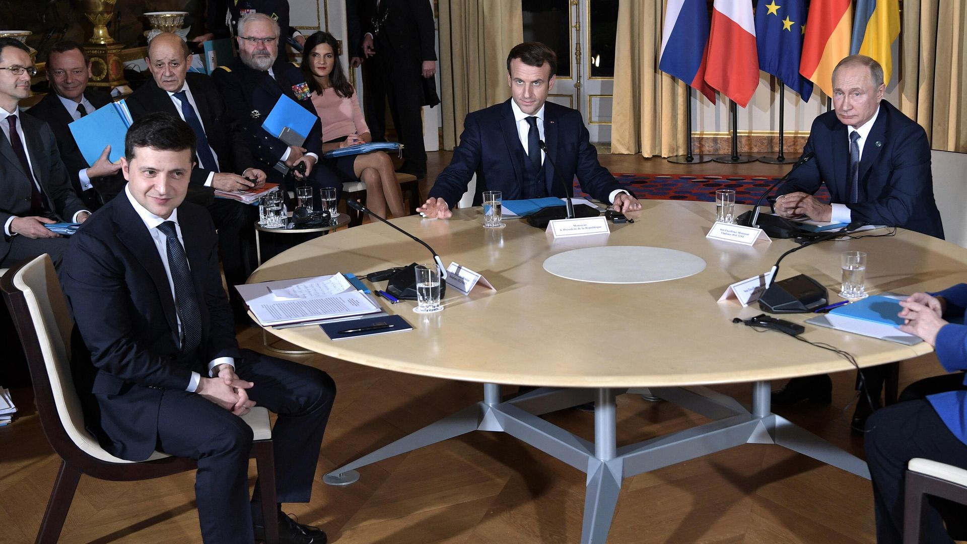 Владимир Путин, Эммануэль Макрон и Владимир Зеленский Владимир Путин, Эммануэль Макрон и Владимир Зеленский - РИА Новости, 1920, 07.10.2025