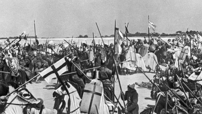 Ледовое побоище. Сцена ледового побоища из фильма Сергея Эйзенштейна Александр Невский Ледовое побоище. Сцена ледового побоища из фильма Сергея Эйзенштейна Александр Невский