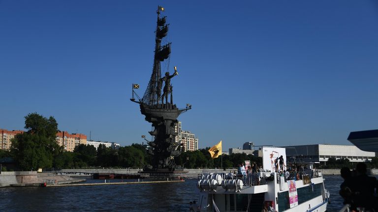 Первый чемпионат мира по граффити 3D на Москве-реке Первый чемпионат мира по граффити 3D на Москве-реке