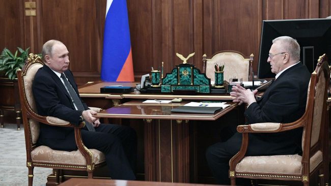 Президент РФ В. Путин встретился с лидером ЛДПР В. Жириновским