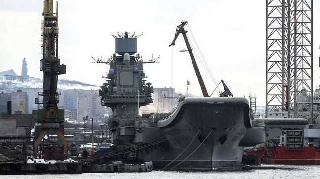 Тяжелый авианесущий крейсер Адмирал Флота Советского Союза Кузнецов Тяжелый авианесущий крейсер Адмирал Флота Советского Союза Кузнецов