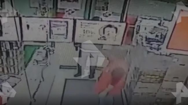 В Санкт-Петербурге покупатель устроил стрельбу в магазине, пишут СМИ В Санкт-Петербурге покупатель устроил стрельбу в магазине, пишут СМИ