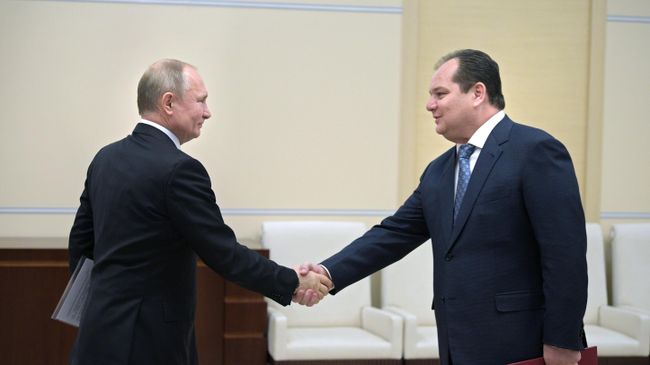 Президент РФ Владимир Путин и Ростислав Гольдштейн во время встречи Президент РФ Владимир Путин и Ростислав Гольдштейн во время встречи