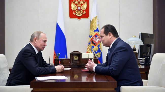 Президент РФ Владимир Путин и Ростислав Гольдштейн (справа) во время встречи Президент РФ Владимир Путин и Ростислав Гольдштейн (справа) во время встречи