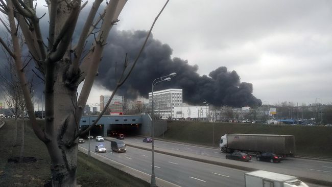 Пожар на складе на юге Москвы Пожар на складе на юге Москвы