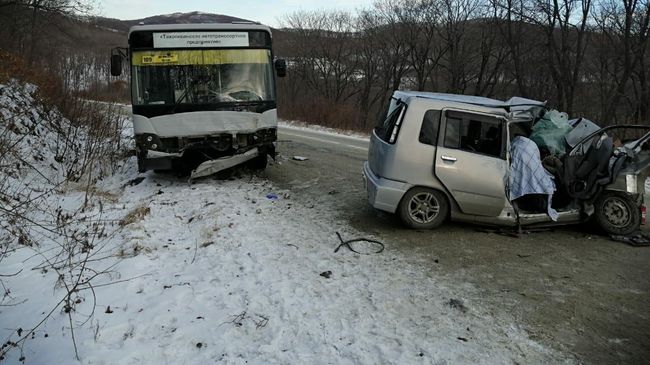 На месте ДТП на трассе Фокино-Дунай в Приморском крае На месте ДТП на трассе Фокино-Дунай в Приморском крае