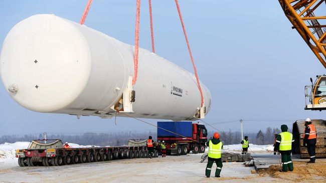 Установка технологических емкостей ГП-7 строящегося стартового комплекса КРК Ангара космодрома Восточный в Амурской области Установка технологических емкостей ГП-7 строящегося стартового комплекса КРК Ангара космодрома Восточный в Амурской области