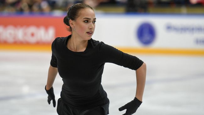 Фигуристка Алина Загитова Фигуристка Алина Загитова