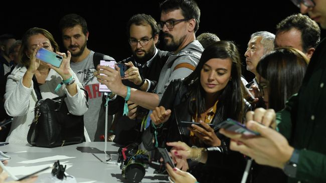 Презентация смартфонов Huawei в Мюнхене Презентация смартфонов Huawei в Мюнхене