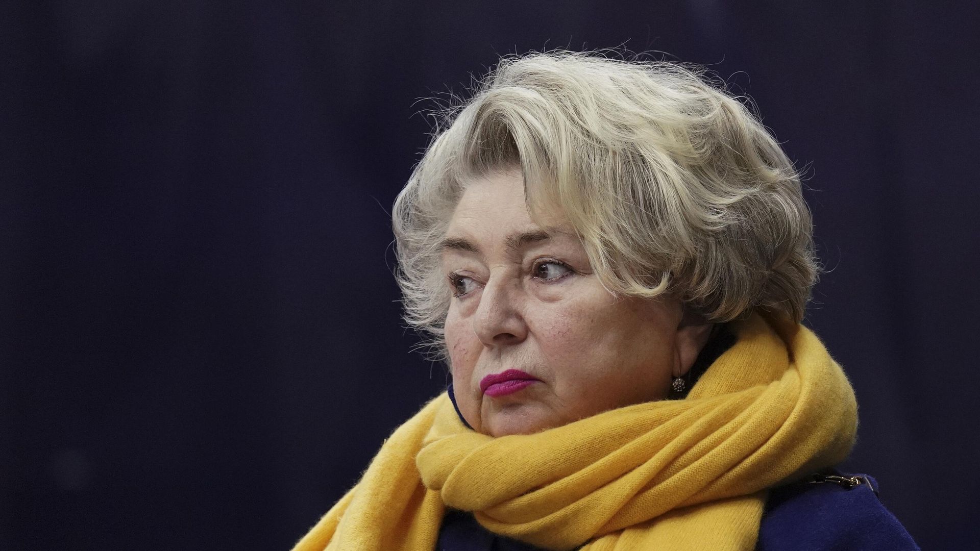 Тренер Татьяна Тарасова во время тренировки спортсменов перед соревнованиями V этапа Гран-при по фигурному катанию. Тренер Татьяна Тарасова во время тренировки спортсменов перед соревнованиями V этапа Гран-при по фигурному катанию. - РИА Новости, 1920, 10.10.2022
