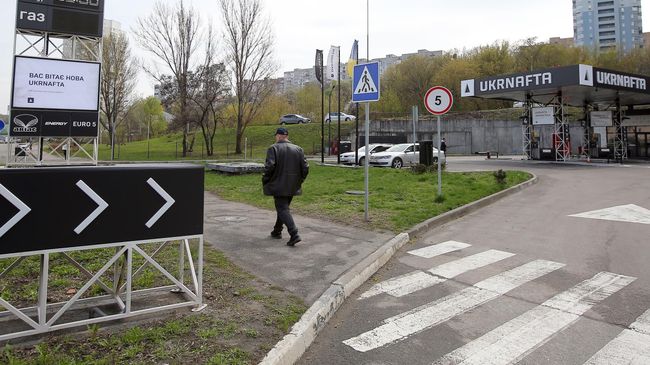 Автозаправочная станция Укрнафта в Киеве Автозаправочная станция Укрнафта в Киеве