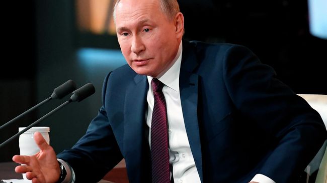 Президент РФ Владимир Путин на ежегодной большой пресс-конференции