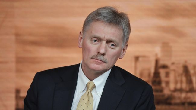 Заместитель руководителя администрации президента РФ - пресс-секретарь президента РФ Дмитрий Песков на большой ежегодной пресс-конференции Заместитель руководителя администрации президента РФ - пресс-секретарь президента РФ Дмитрий Песков на большой ежегодной пресс-конференции