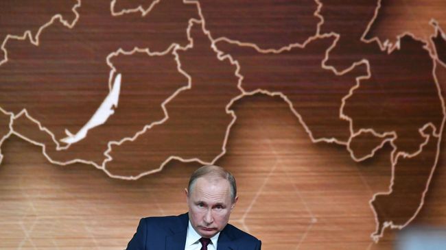 Президент РФ Владимир Путин на большой ежегодной пресс-конференции Президент РФ Владимир Путин на большой ежегодной пресс-конференции