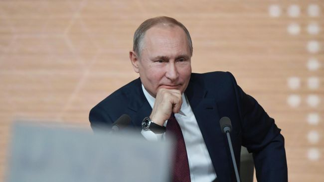 Президент РФ Владимир Путин на большой ежегодной пресс-конференции Президент РФ Владимир Путин на большой ежегодной пресс-конференции
