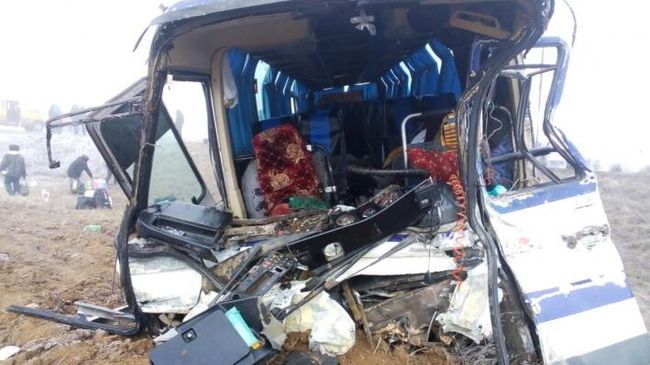 Последствия ДТП с участием автобуса и КамАЗа в Чернышковском районе Волгоградской области Последствия ДТП с участием автобуса и КамАЗа в Чернышковском районе Волгоградской области