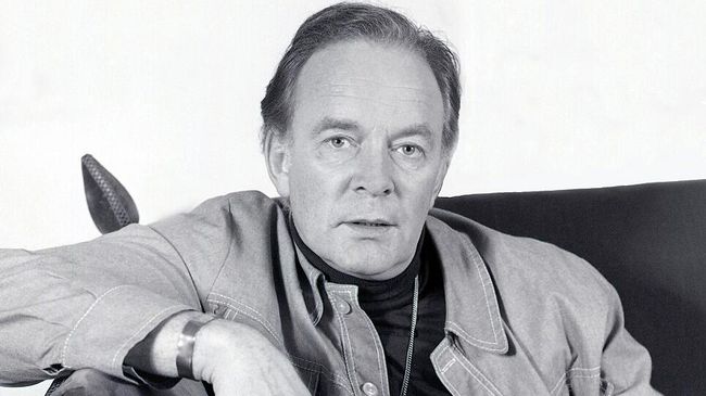 Английский актер Тони Бриттон Английский актер Тони Бриттон