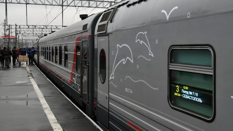 Первый именной состав Таврия, который отправится из Санкт-Петербурга в Севастополь. 23 декабря 2019 Первый именной состав Таврия, который отправится из Санкт-Петербурга в Севастополь. 23 декабря 2019