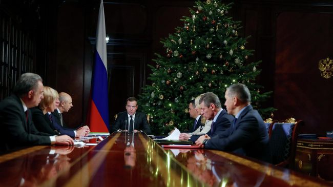 Председатель правительства России Дмитрий Медведев проводит совещание с вице-премьерами Председатель правительства России Дмитрий Медведев проводит совещание с вице-премьерами