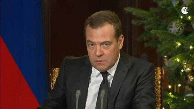 Медведев прокомментировал санкции США против Северного потока — 2 Медведев прокомментировал санкции США против Северного потока — 2
