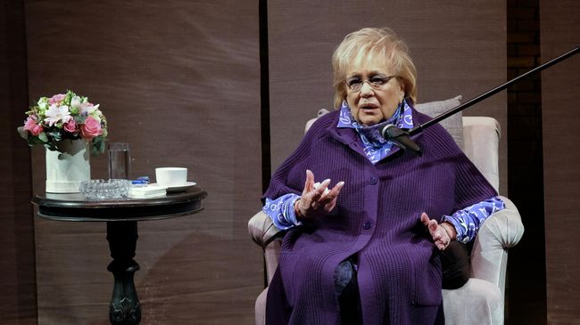 Галина Волчек