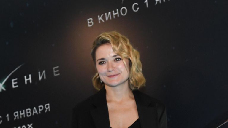 Актриса Надежда Михалкова на премьере фильма Вторжение Актриса Надежда Михалкова на премьере фильма Вторжение