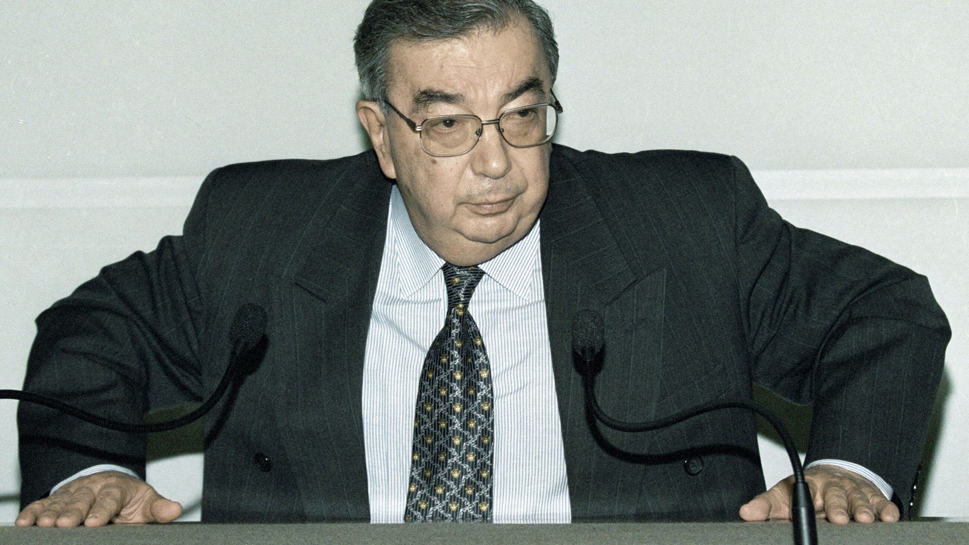 Премьер-министр России Евгений Примаков. 1 декабря 1998 года Премьер-министр России Евгений Примаков. 1 декабря 1998 года - РИА Новости, 1920, 28.10.2024