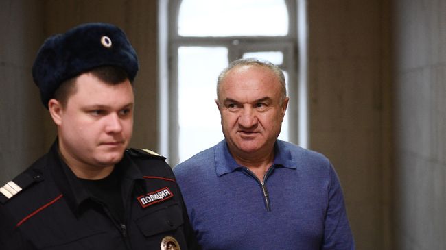 Рауль Арашуков перед началом заседания Басманного суда города Москвы