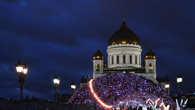 Новогоднее украшение центральных площадей и улиц Москвы Новогоднее украшение центральных площадей и улиц Москвы