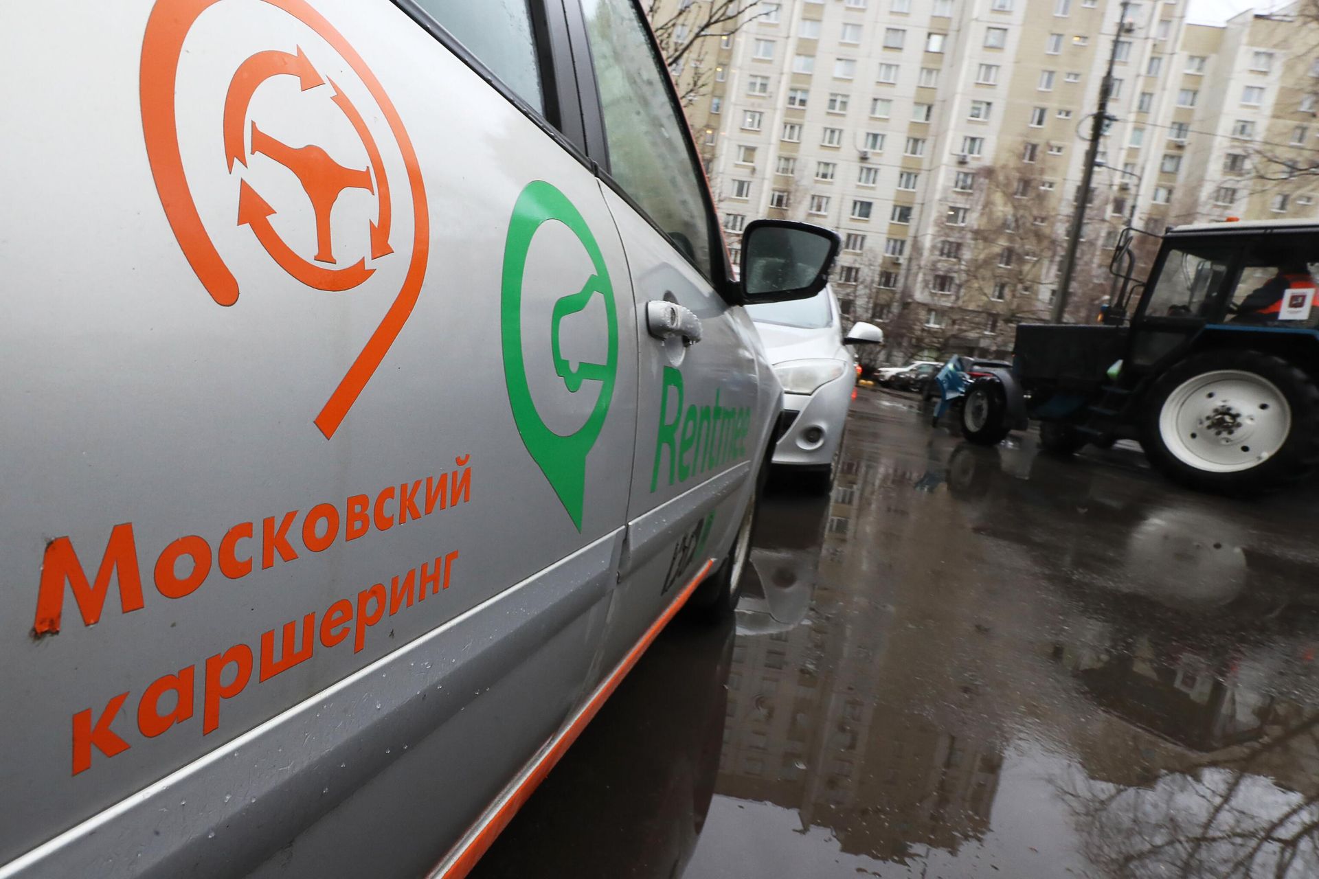 Автомобиль сервиса московского каршеринга Автомобиль сервиса московского каршеринга - РИА Новости, 1920, 07.11.2025