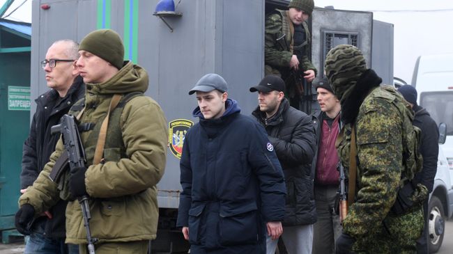 Представители ДНР и граждане Украины, удерживаемые на территории ДНР и ЛНР Представители ДНР и граждане Украины, удерживаемые на территории ДНР и ЛНР